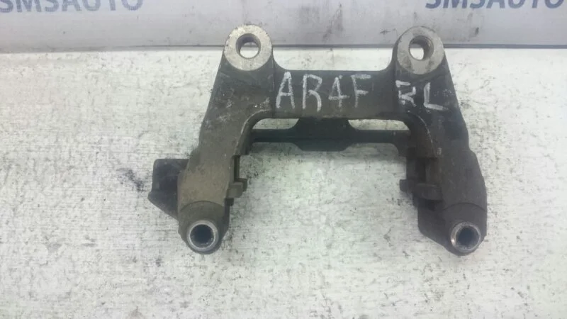 Скоба суппорта Audi A6 3D0615426D F4, задняя