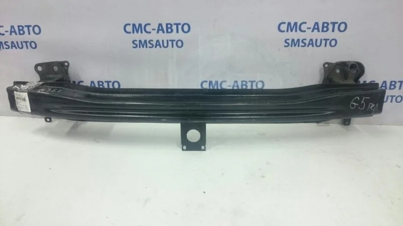 Усилитель бампера Volkswagen Golf 5 1K0807582, передний