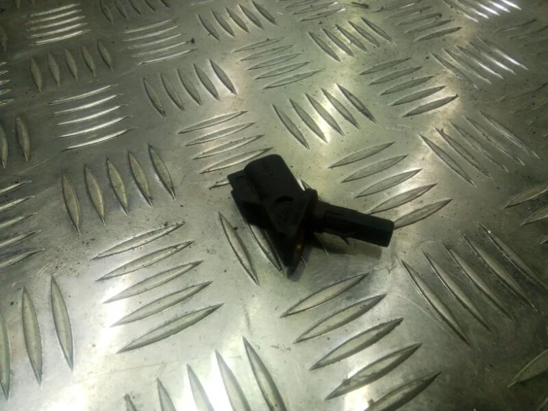 Датчик АБС ABS Volvo V50 2008-2012 9475557 B5244, передний