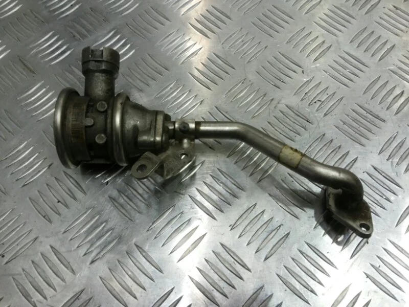 Клапан вентиляции Audi Q7 2006-2007 079131101H 4.2 BAR, передний левый