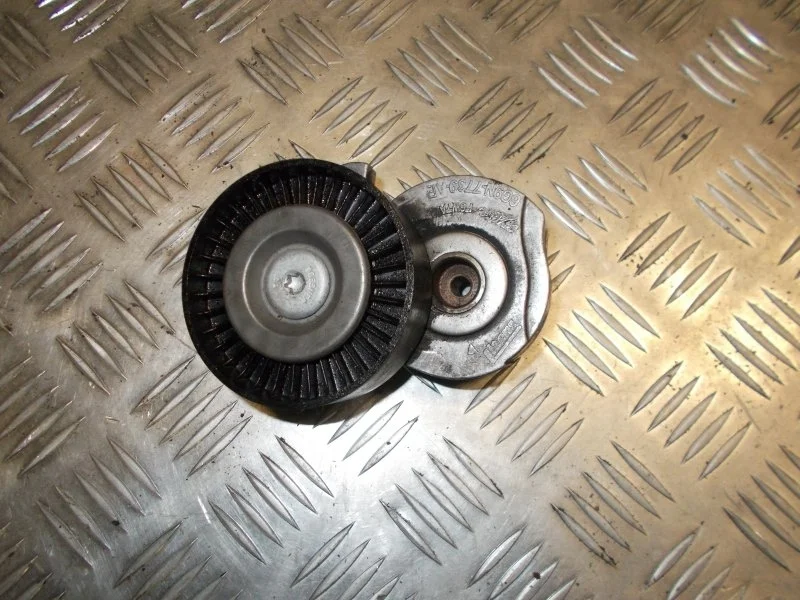 Натяжитель приводного ремня Volvo S80 2007-2012 31401286 B6324S 3.2 B6304T