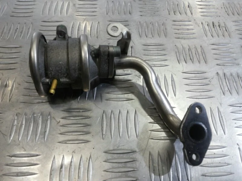 Клапан вентиляции Audi A6 Allroad 2001-2005 078131102F C5 4.2 BAS, правый