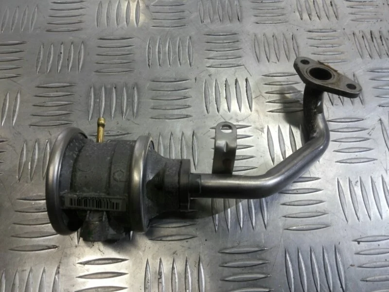 Клапан вентиляции Audi A6 Allroad 2001-2005 078131102F C5 4.2 BAS, левый
