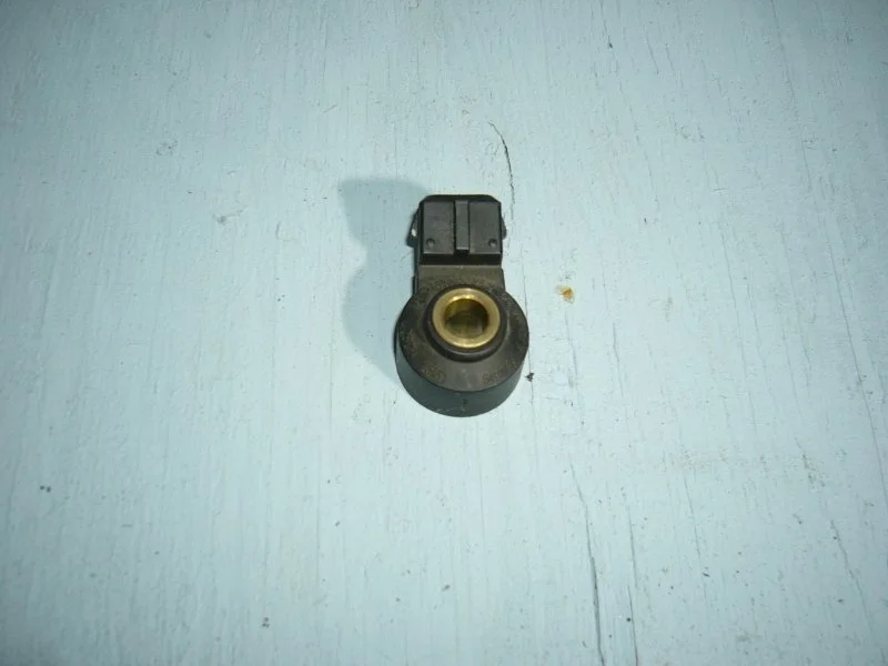 Датчик детонации Mercedes-Benz E-Class A0041539028 W211 E350