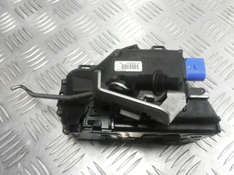 Замок двери Audi A8 2006-2008 4E0839016 D3 3.2 BKP, задний правый
