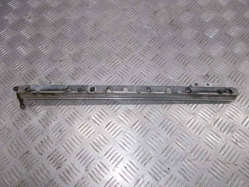 Рейка топливная Volvo XC90 2002-2006 8658593 ХС90 2.9T B6294T
