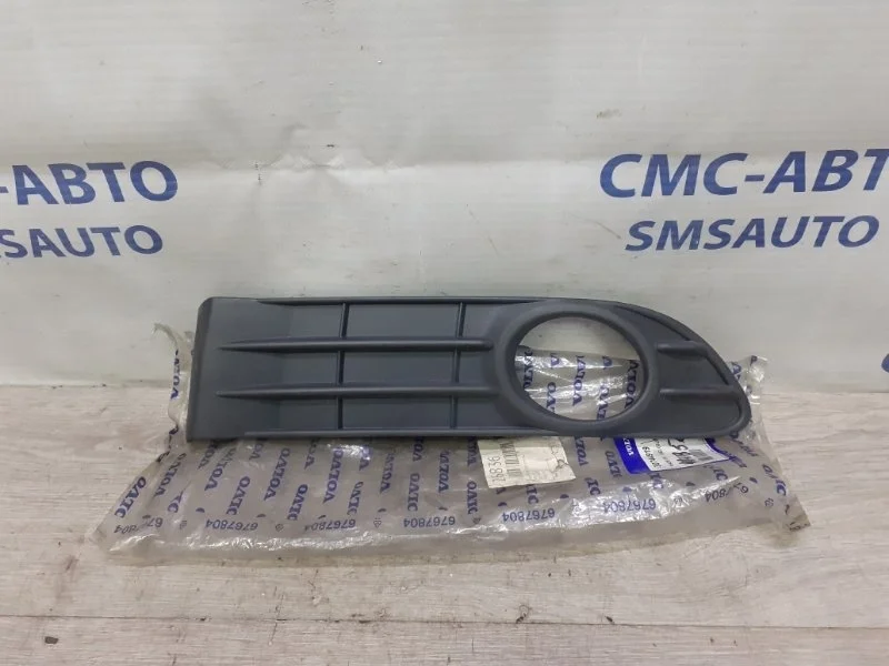 Решетка ПТФ VOLVO s40 2008-2012 30744919, передняя левая