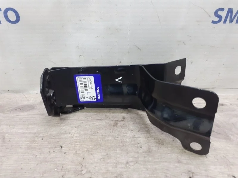 Кронштейн радиатора VOLVO 31305107, левый