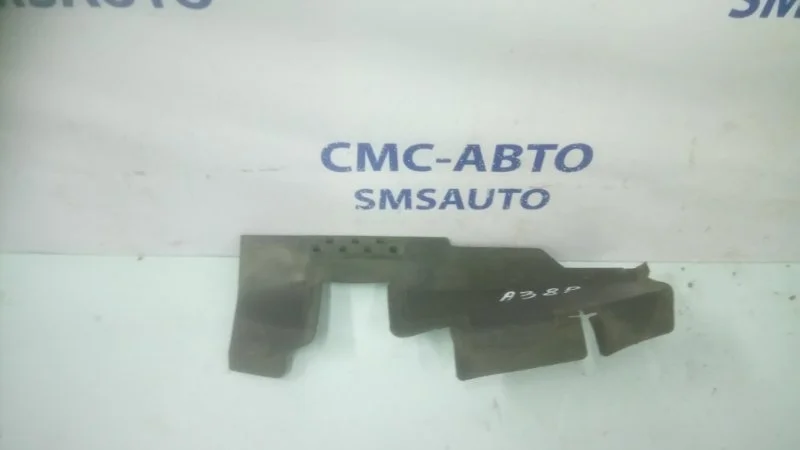 Воздуховод Audi A3 2005-2007 8P4121284 2.0, правый