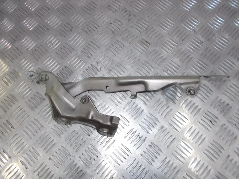 Петля капота Volvo S80 2007-2013 31250186 С80 B8444S 4, правая
