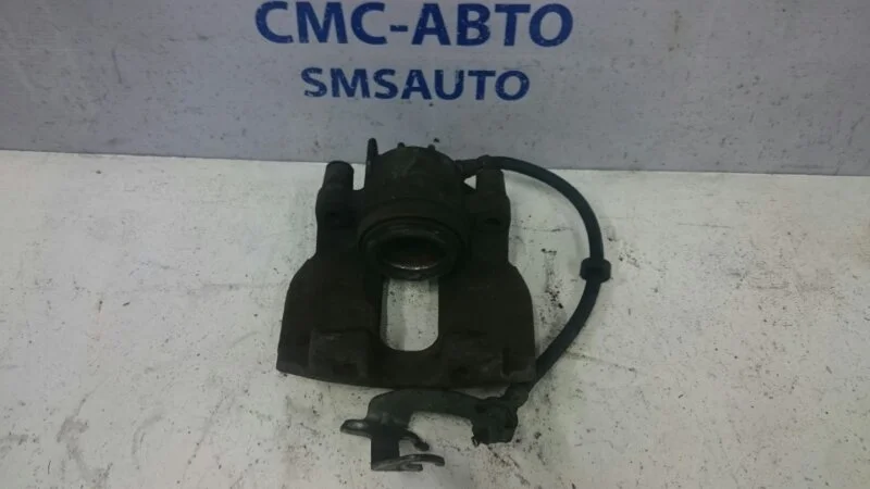 Суппорт Volvo S60 2005-2006 8251317 С60 2.4, передний правый