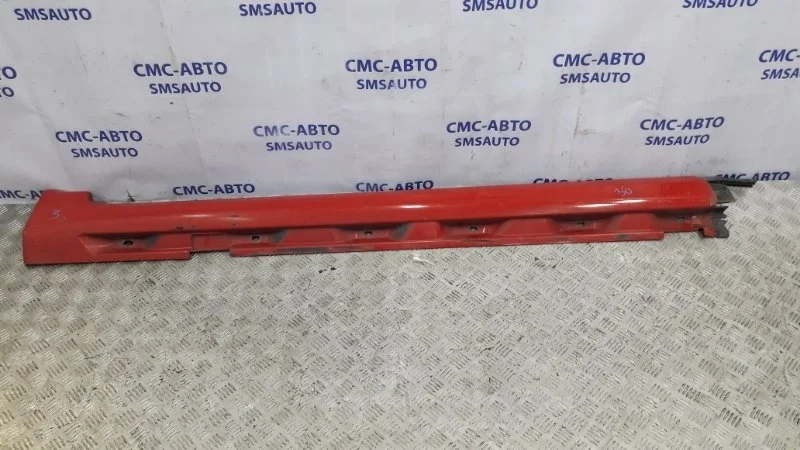Накладка порога Volvo V70 2007-2012 39882946 V70 2.5T, левая