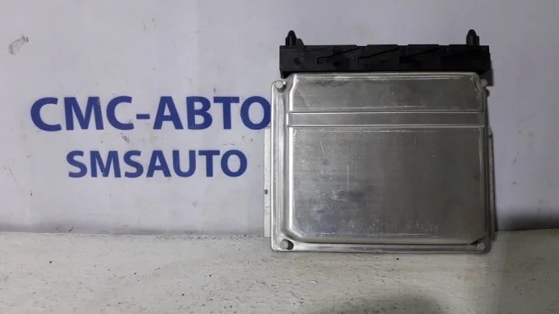 Блок управления ДВС Volvo XC70 2007 30668478 ХС70 2.5Т