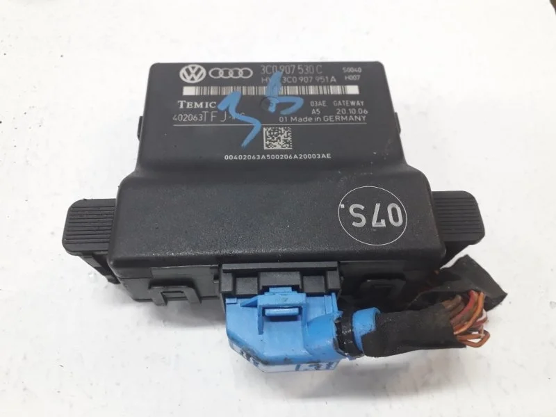 Блок интерфейс Volkswagen Passat 2005-2007 3C0907530C B6 2.0