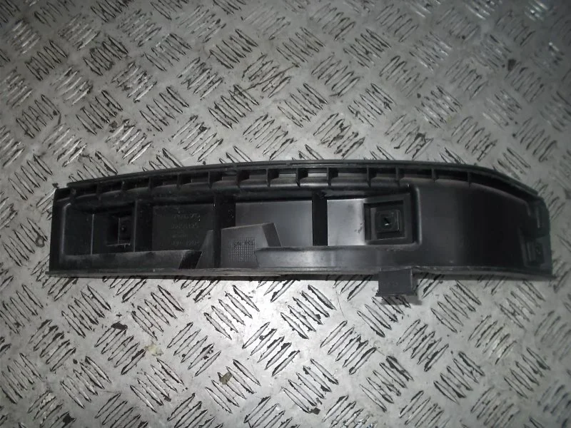 Кронштейн бампера под фонарь Volvo S80 2007-2012 30655125 С80 3.2, задний правый