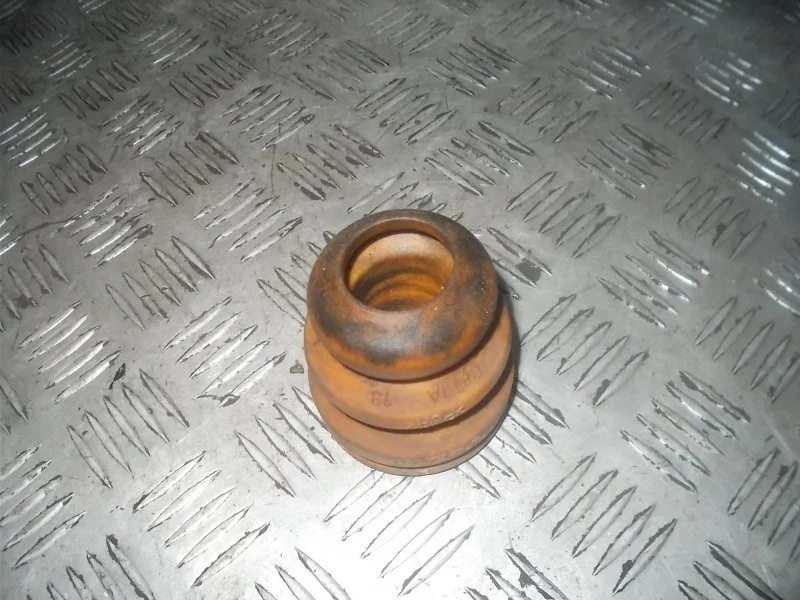 Отбойник Volvo S80 2007-2014 31340308, передний