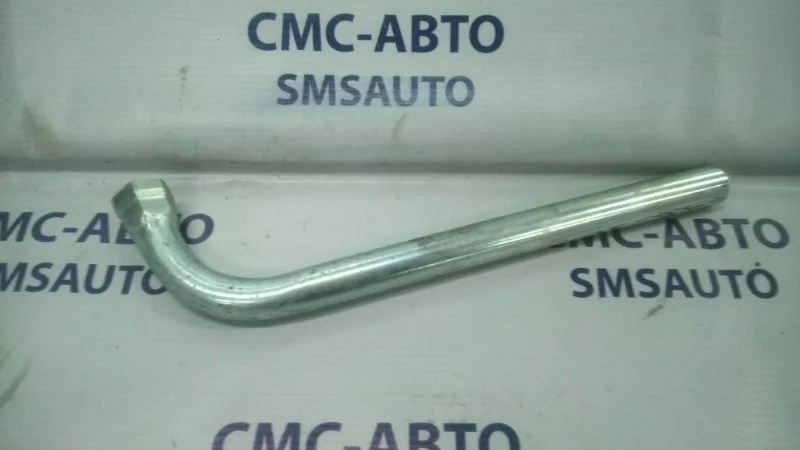 Ключ баллоный Audi A6 2008 4D0012219A C6 3.2 AUK