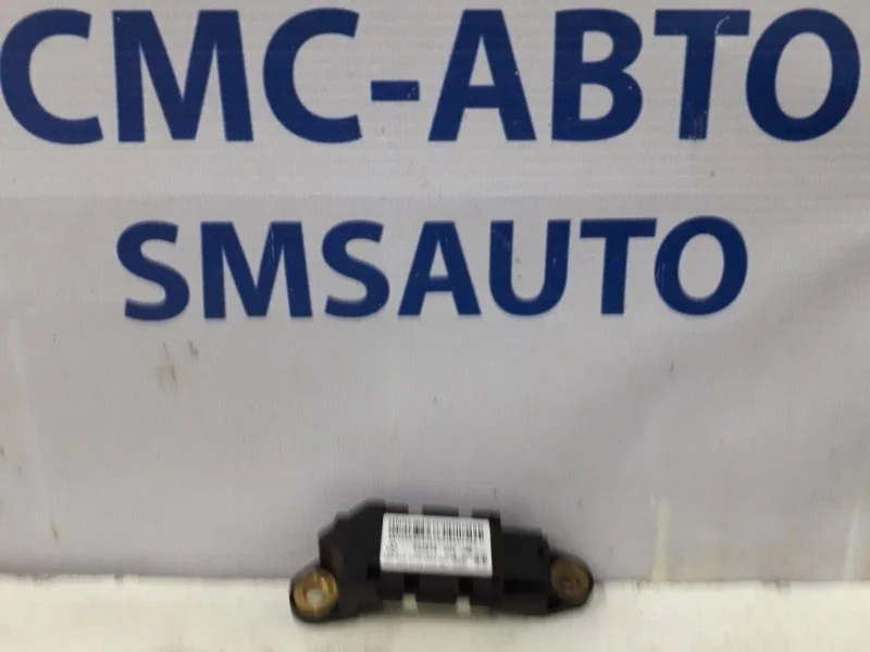 Датчик удара Mercedes-Benz CLS-Class A0018209126 W219 CLS350