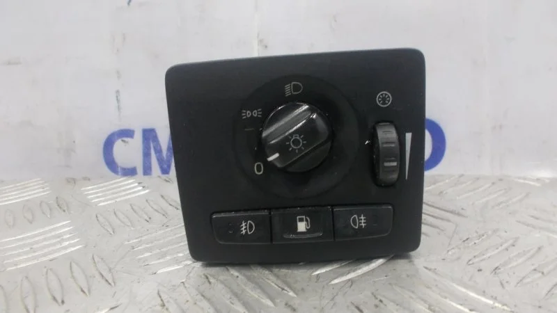 Блок включения фар Volvo C30 2007-2010 30739299 С30 2.4