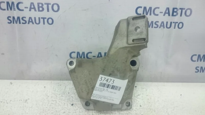Кронштейн ДВС Audi ALLROAD 2000-2005 8D0199307K C5 2.7T, левый