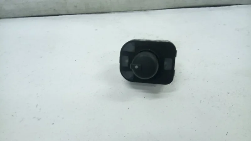 Переключатель регулировки зеркал AUDI A4 2005-2007 8E0959565A B7 1.8T