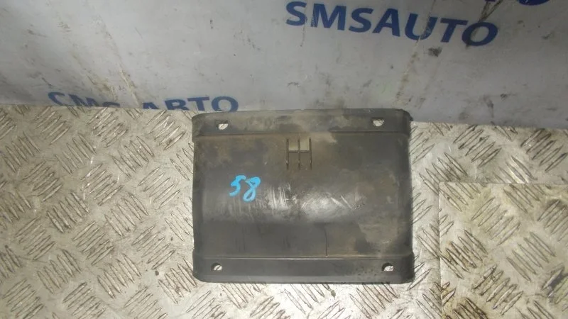 Воздухозаборник Volvo XC70 2005-2007 9125219 ХС70 2.5T