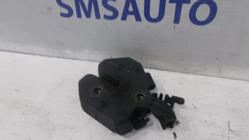Замок капота Volvo XC70 2005-2007 31218474 ХС70 2.5T
