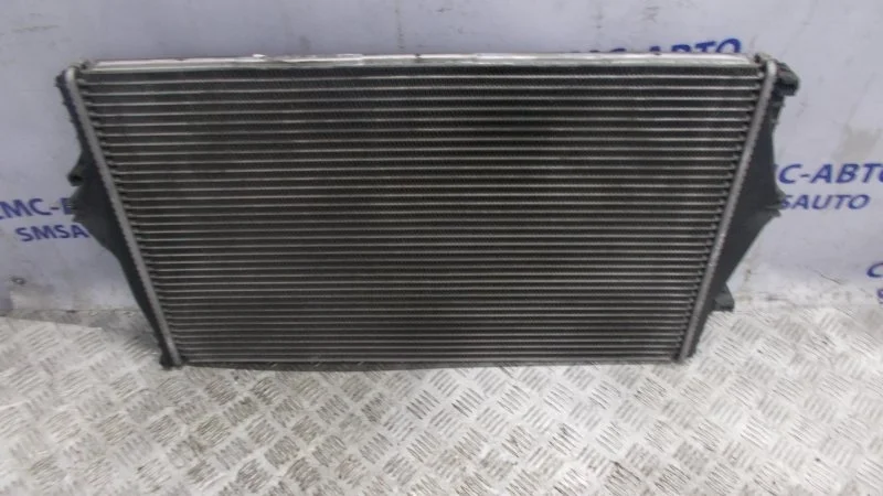 Интеркулер Volvo XC70 2005-2007 8671694 ХС70 2.5T