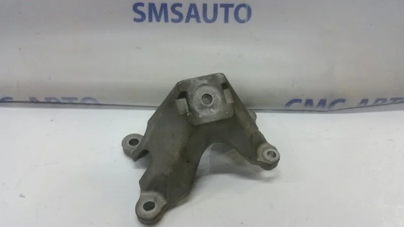 Кронштейн ДВС Audi A6 2005-2007 4F0199307M C6 2.4 BDW, левый