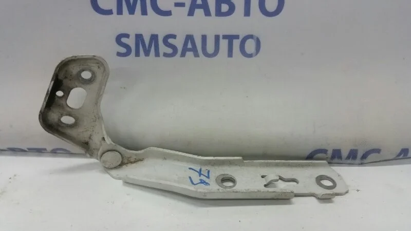 Петля капота Audi A6 4F0823302 C6, передняя правая