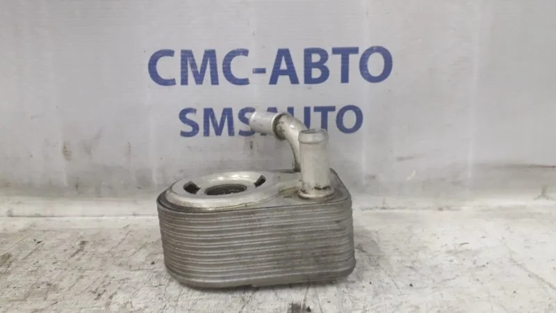 Радиатор масляный Volvo S60 2010-2013 31330429 С60 1.6T