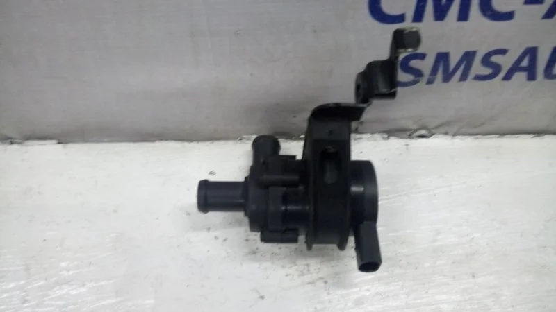 Насос охлаждения электрический Volkswagen Tiguan 2008-2011 1K0965561F 1.4T