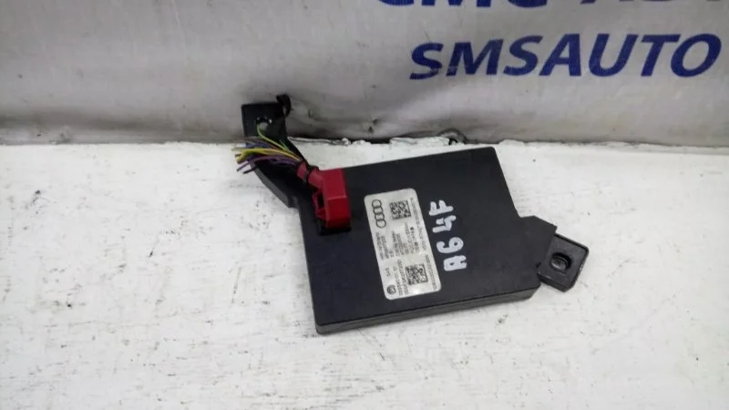 Блок управления Audi A6 4F0910335 C6 4F