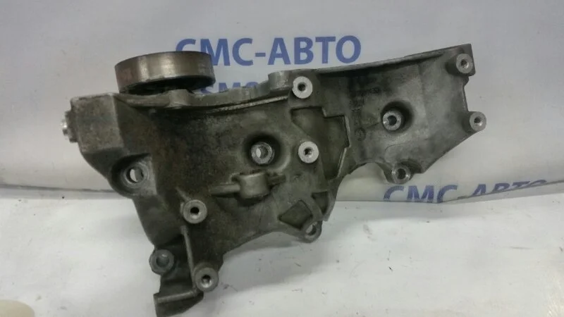 Кронштейн генератора Audi A4 2001-2007 06D903143D B7 1.8T BFB