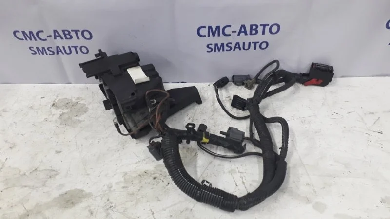 Блок предохранителей Volvo XC90 2007-2012 30728132 ХС90 3.2