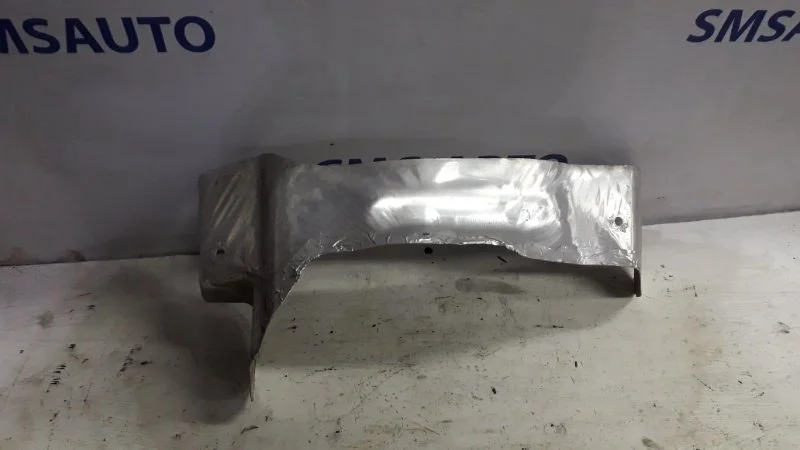 Тепловой экран Volvo V40 2013-2016 31841689 1.6T