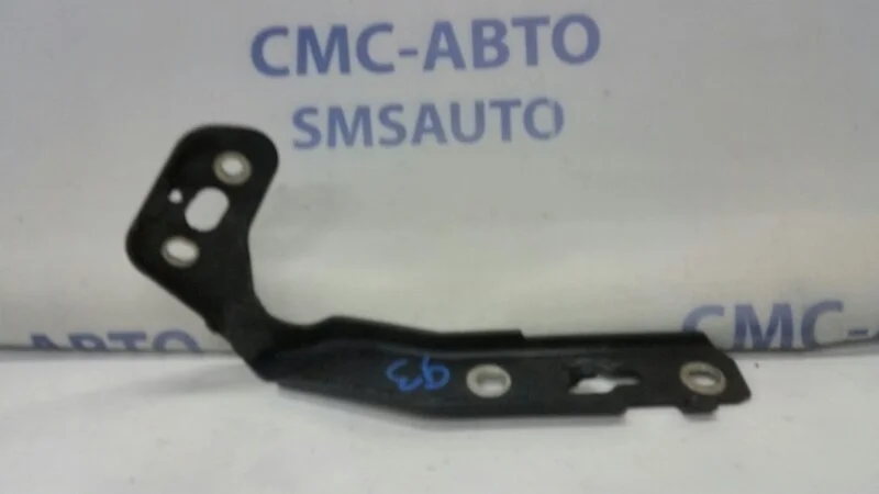 Петля капота Audi A6 Allroad 2006-2010 4F0823302 C6 3.2, передняя правая