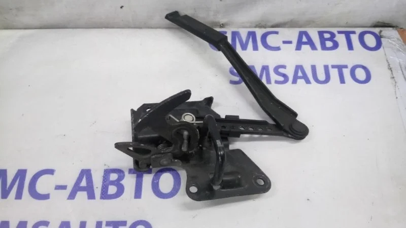 Крюк капота Volkswagen Passat 4Z7823480 1.8T