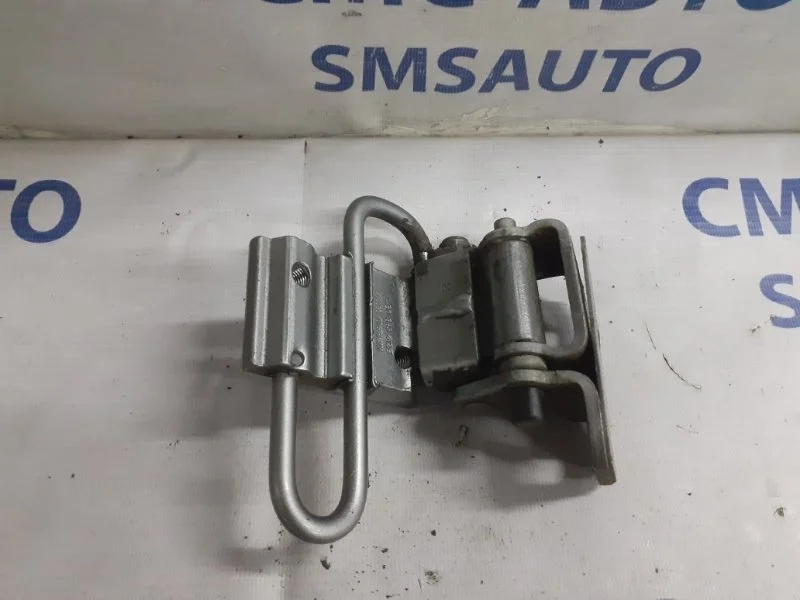 Петля двери AUDI ALLROAD 2000-2005 4B0833412E C5 2.7T, задняя правая