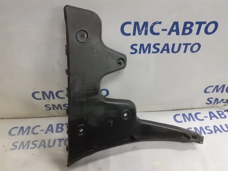 Кронштейн бампера Audi A6 2005-2007 4F5807454 C6 3.2, задний правый