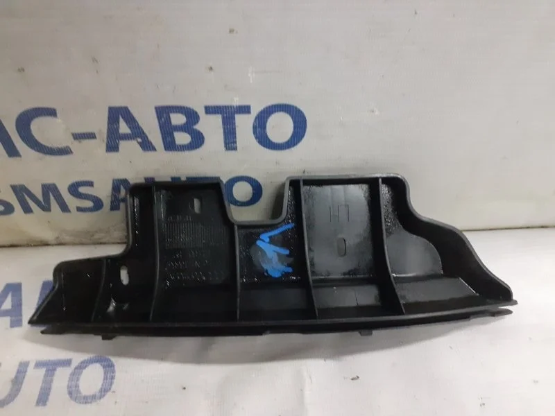 Кронштейн бампера Audi A6 2005-2007 4F5807897 C6 3.2, левый