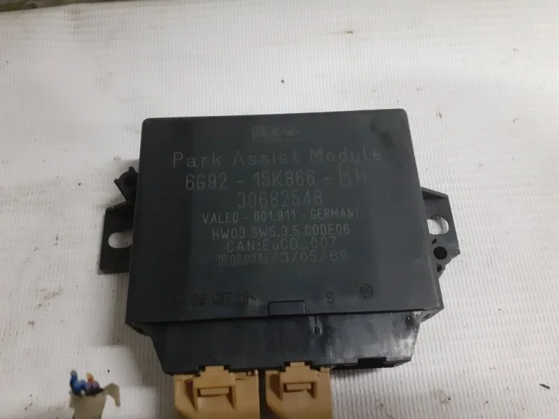 Блок управления парктроником Volvo XC60 31341090 ХС60 2.4D