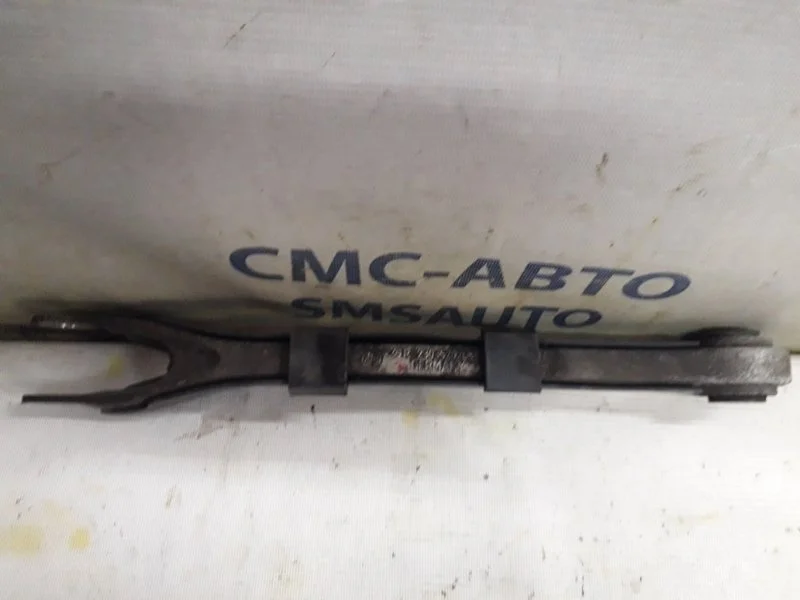 Рычаг нижний Mercedes-Benz E-Class A2303502006 W211 2.5, задний