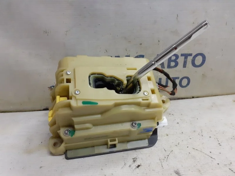 Селектор АКПП Mercedes-Benz C-Class A2042677624 W204