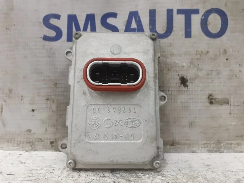 Блок управления фарой Audi A6 Allroad 4F0941329B C6 3.2, передний