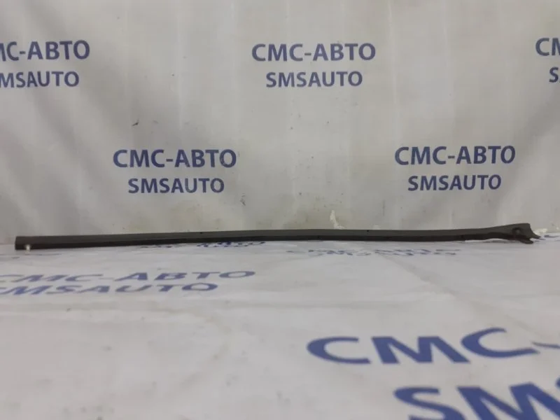 Уплотнитель двери Volvo XC60 31217899 ХС60 2.0T, задний правый