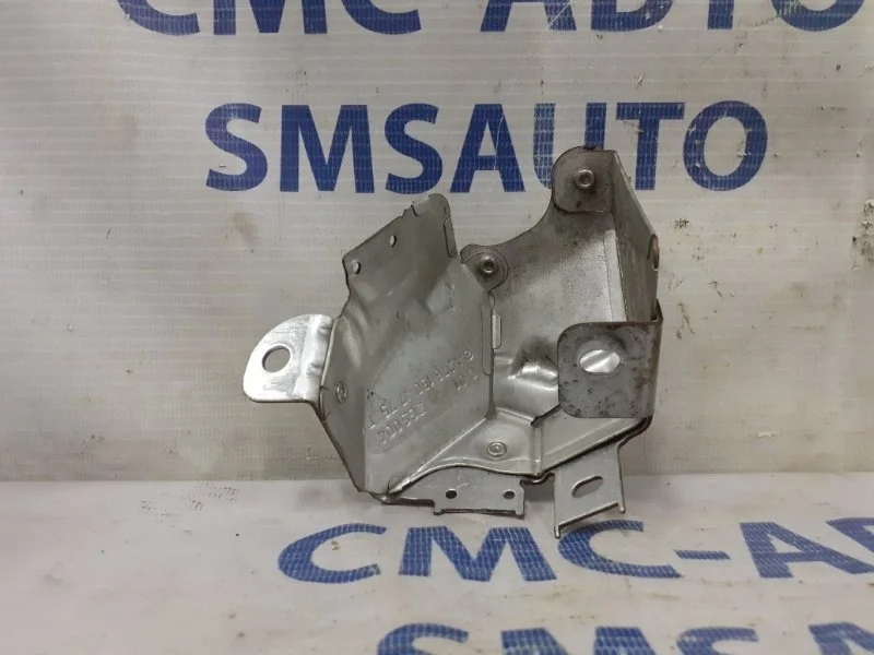 Тепловой экран Mercedes-Benz E-Class A2761504775 W212