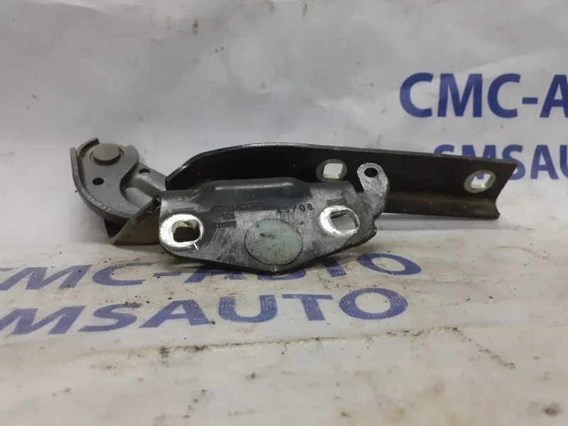 Петля капота Volkswagen Passat CC 3C8823301A 2.0T, передняя левая