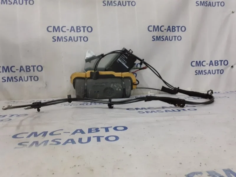 Насос гидравлический Volvo XC70 2008-2012 30716755 ХС70, задний