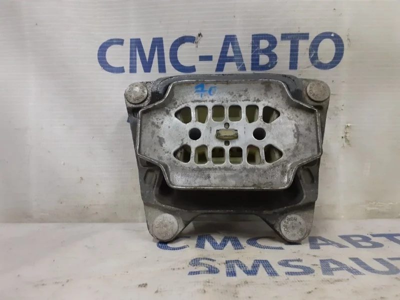 Опора ДВС Audi A6 Allroad 2006-2009 4F0399151M C6 4.2, передняя